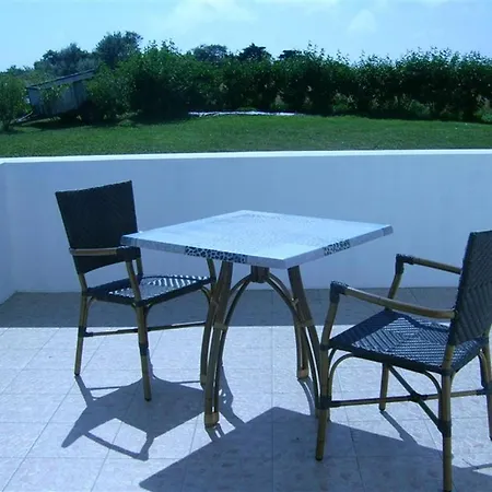 Parlevan Guest house